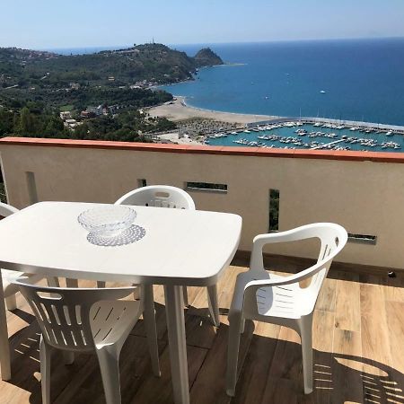 Appartamento Vista Mare 카포오를란도 외부 사진