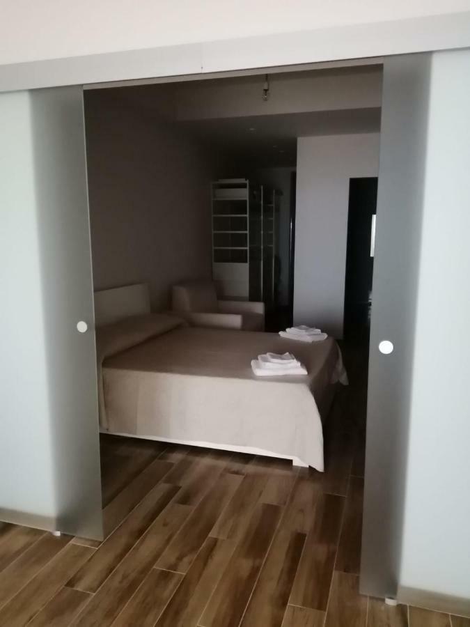 Appartamento Vista Mare 카포오를란도 외부 사진