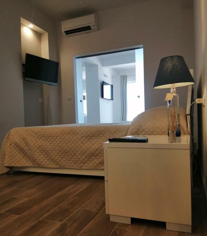 Appartamento Vista Mare 카포오를란도 외부 사진
